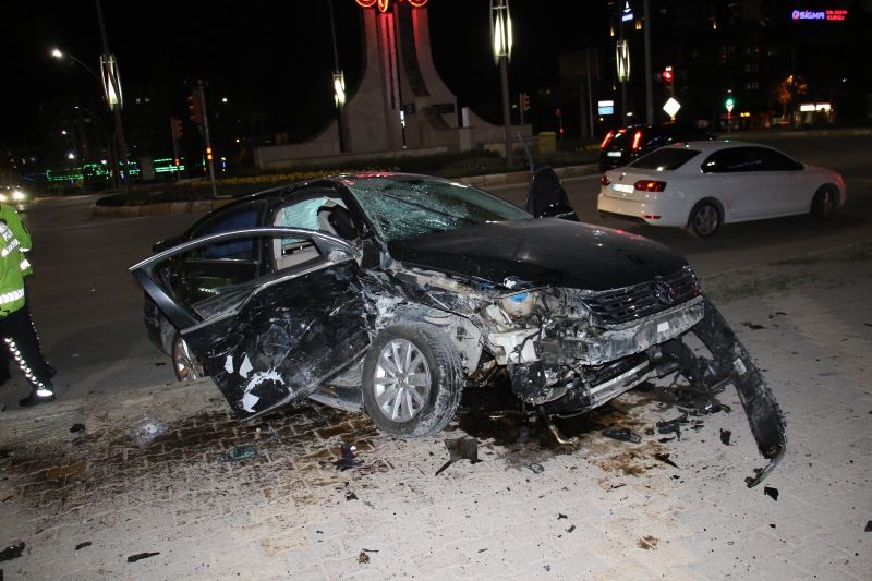 Elazığ'da Zincirleme Kaza: 5 Yaralı