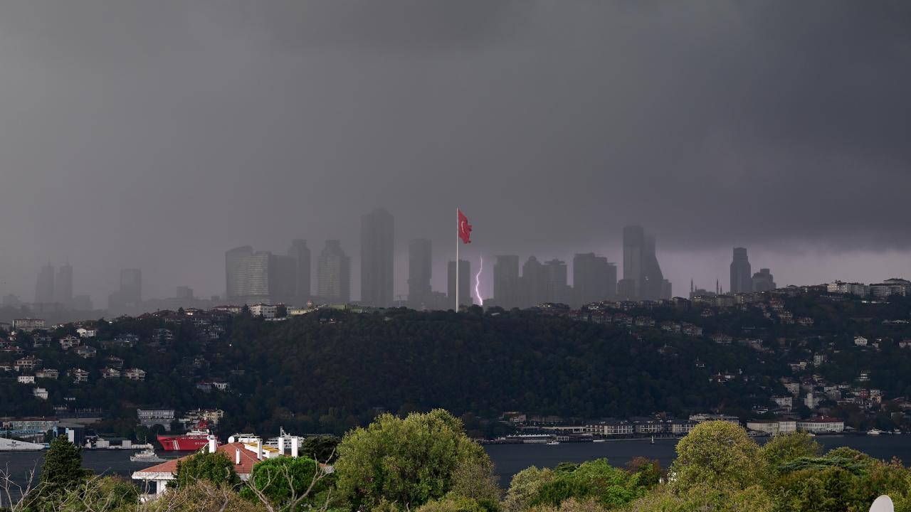 Meteoroloji uzmanından İstanbul'un 6 ilçesine uyarı: Sakın dışarı çıkmayın